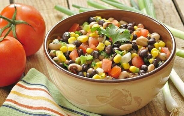 Dietary vegetable salads can be included in the menu when you lose weight on the right food